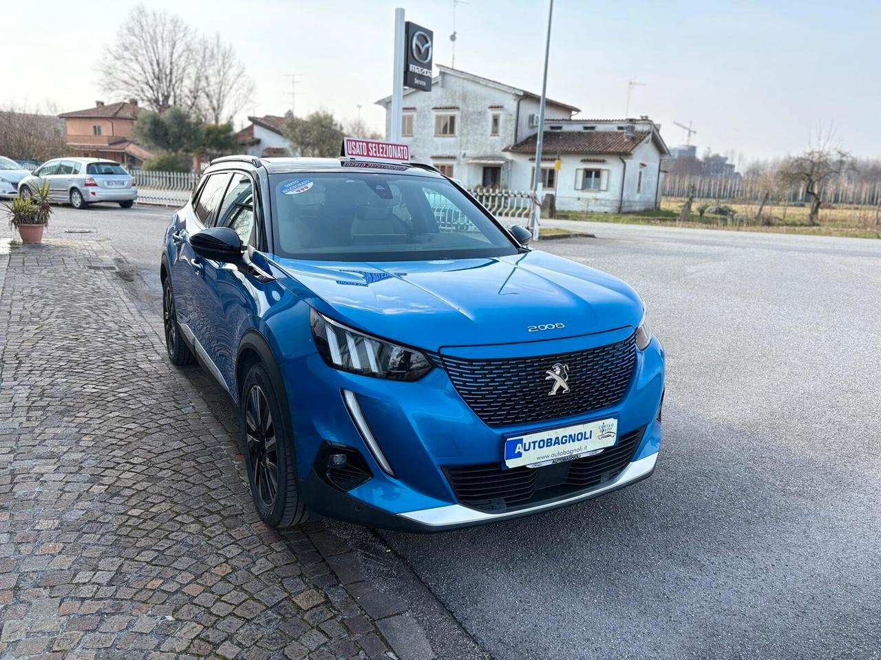 Peugeot 2008 GT motore elettrico 136 CV SPOTICAR