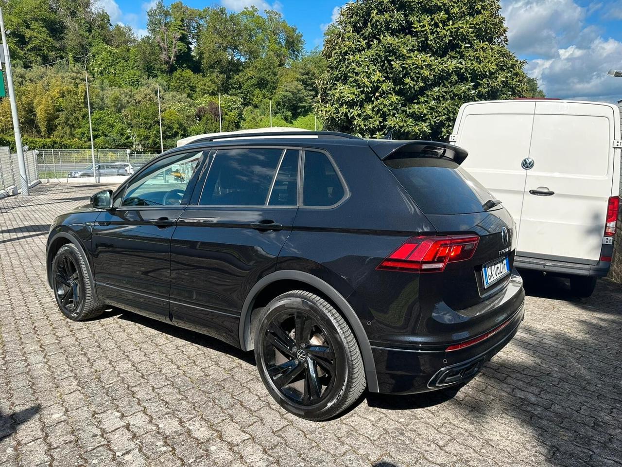 Volkswagen Tiguan 2.0 TDI 150 CV SCR DSG R-Line