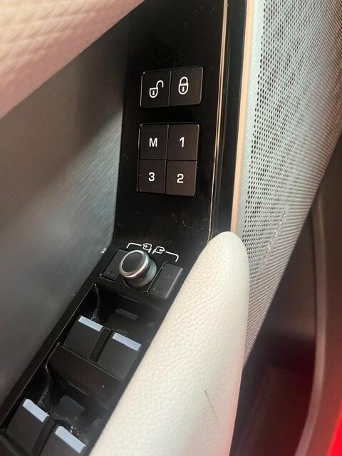 RANGE ROVER VELAR R-DYNAMIC SE 5p 3.0 D V6 300CV SE TETTO NAVI CERCHI 21 VIRTUAL