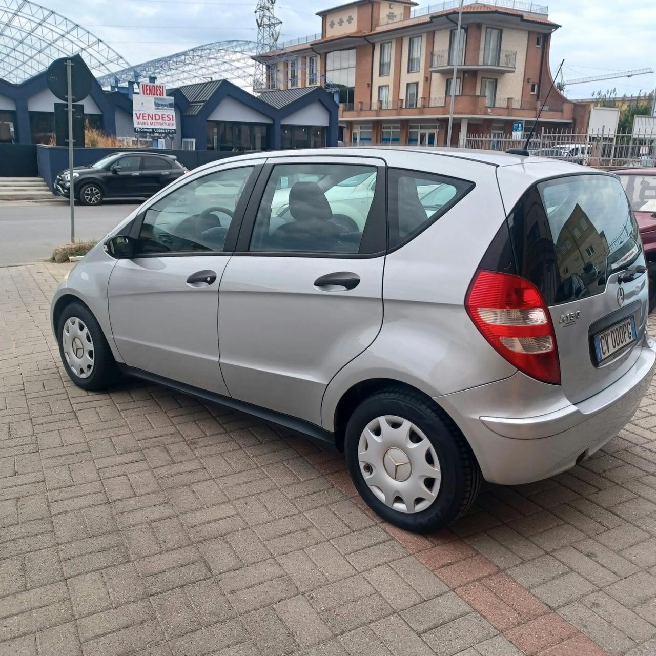 142.998KM CLASSE A 150 BUONE CONDIZIONI NEOPATENTATI