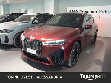 BMW iX xdrive50 pacchetto sportivo