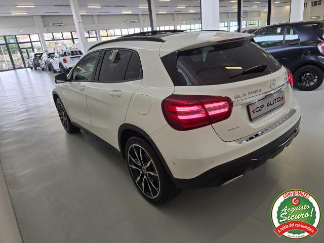 MERCEDES-BENZ GLA 200 d Automatic 4Matic Premium + Tetto