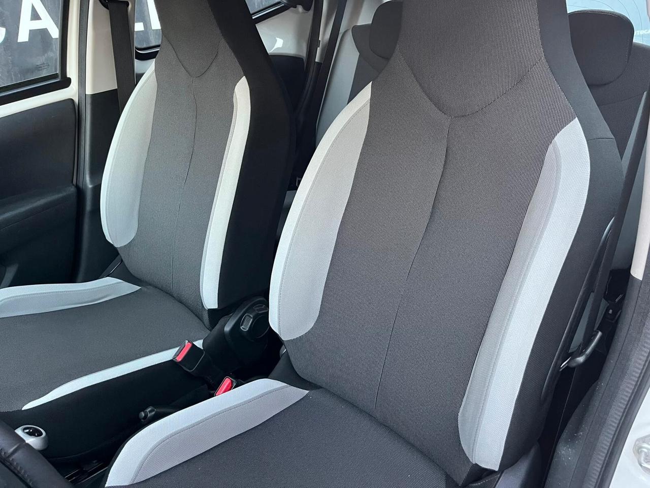 Toyota Aygo 1.0 BENZINA CAMBIO AUTOMATICO