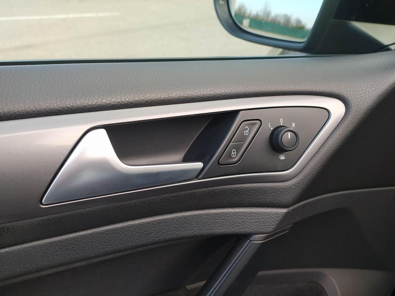 Volkswagen Golf Comfortline 1.6 TDI 110CV Bl #9567