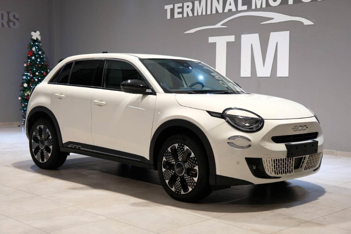 Fiat 600 Hybrid 100 CV DCT MHEV La Prima