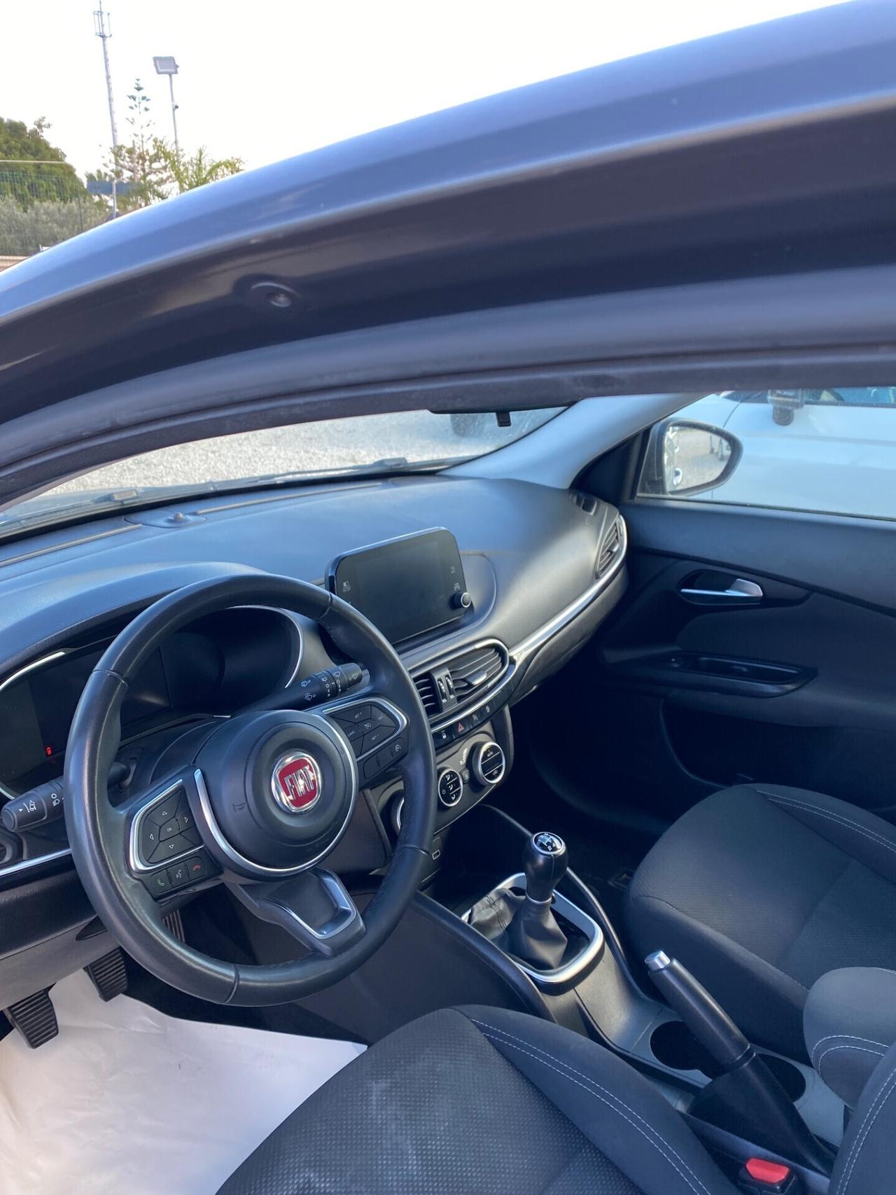 Fiat Tipo 1.0 5 porte