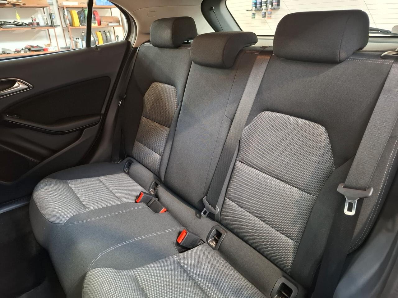 Mercedes-benz GLA 180 d Automatic Premium full optional