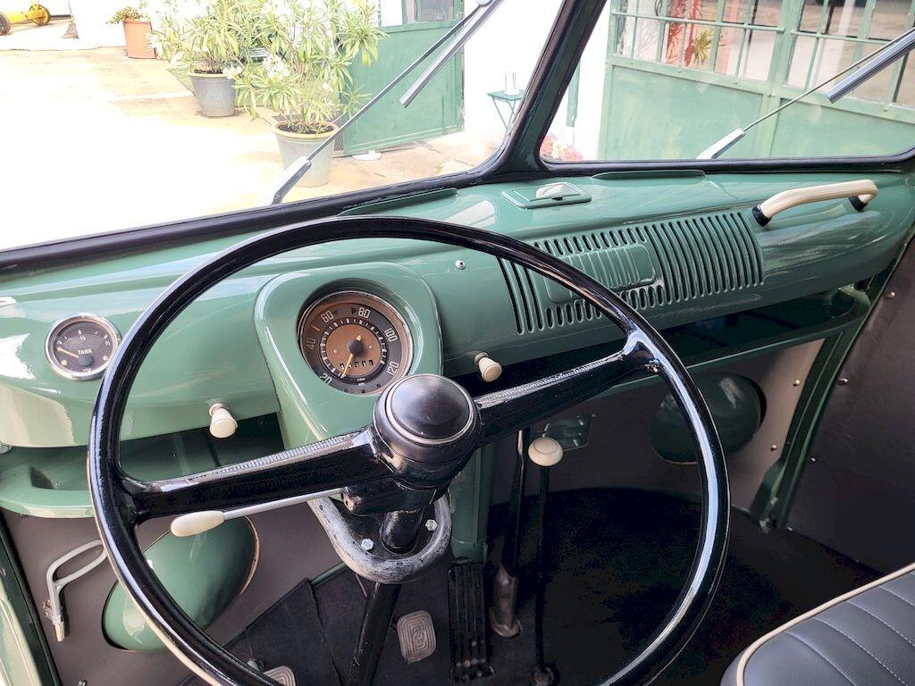 Volkswagen T1 Panel Split Window – 1964