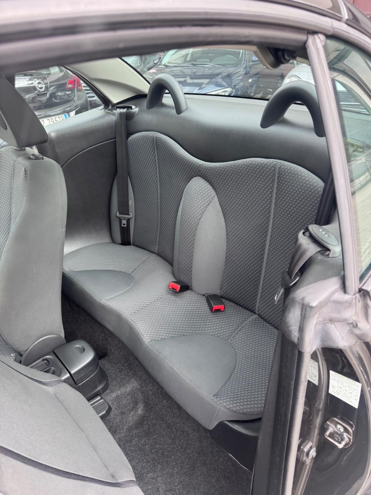 Nissan Micra C+C 1.4 16V Sport