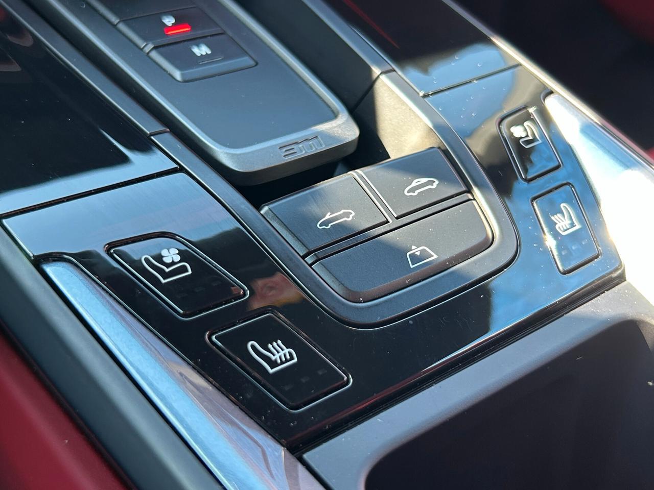 Porsche 992.2 911 Cabrio 3.6 Carrera 4 GTS auto 541 CV