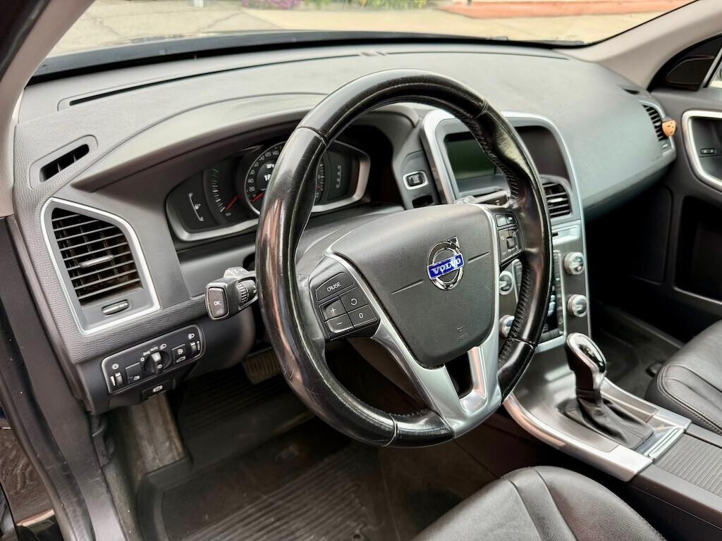 Volvo XC 60 D4 AWD Geartronic Momentum