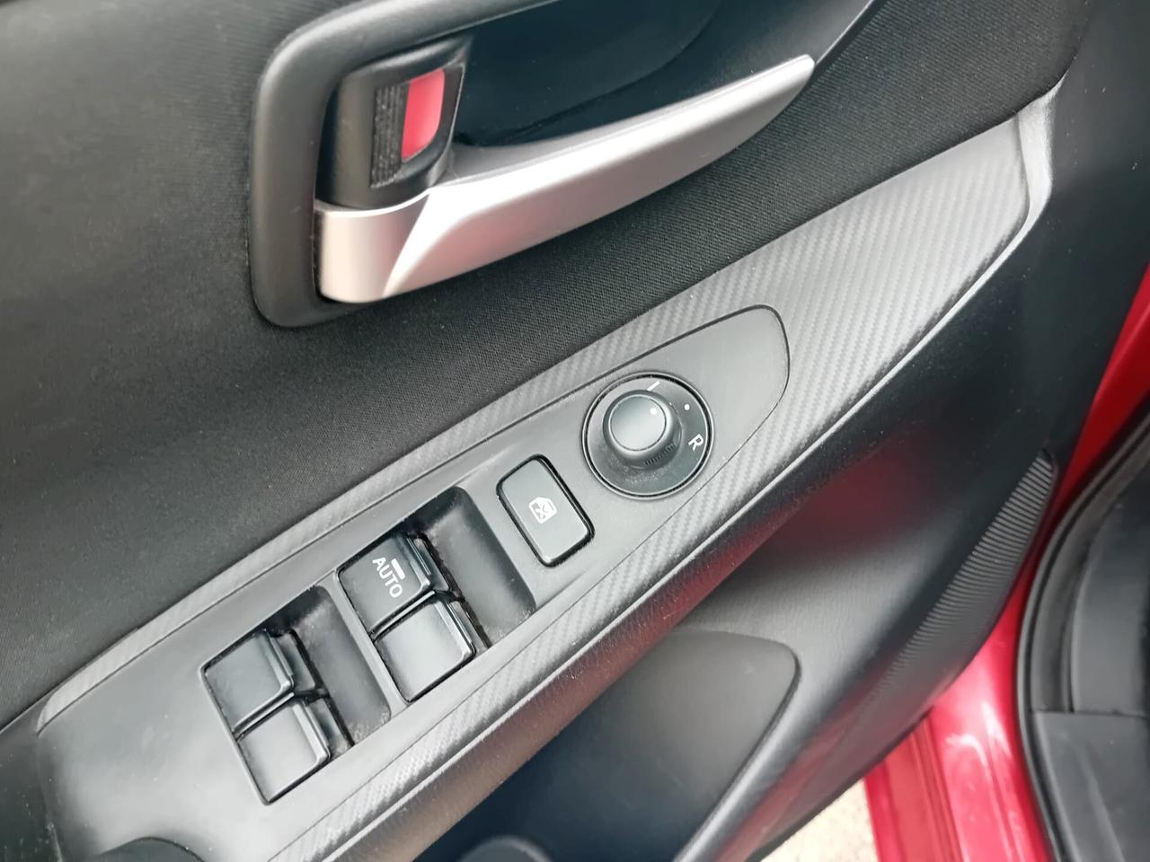 Mazda 2 1.5d 105cv E6