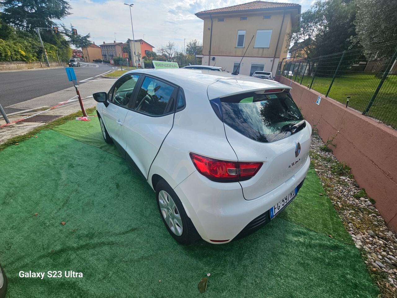 Renault Clio 1.2 75CV 5 porte Life