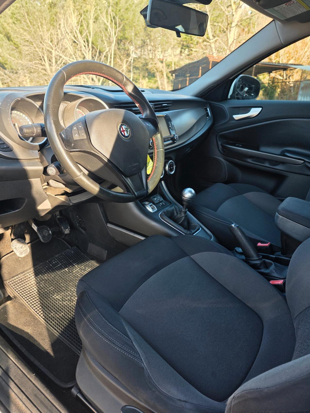 Alfa Romeo Giulietta 1.6 JTDm-2 105 CV Business