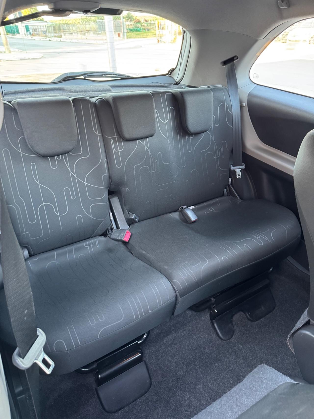 Toyota Yaris 1.0 5 porte