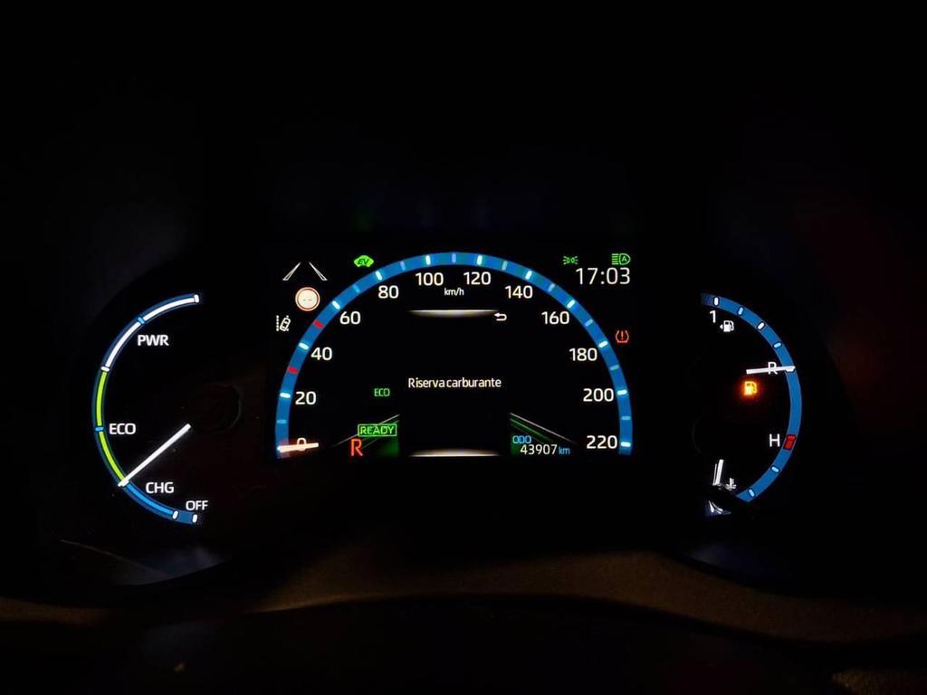 Toyota Yaris Cross 1.5 H Lounge FWD E-CVT