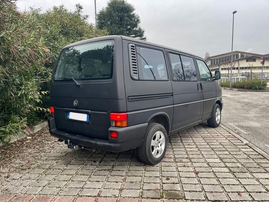 Volkswagen T4 Multivan 2.5 TDI – 102 CV