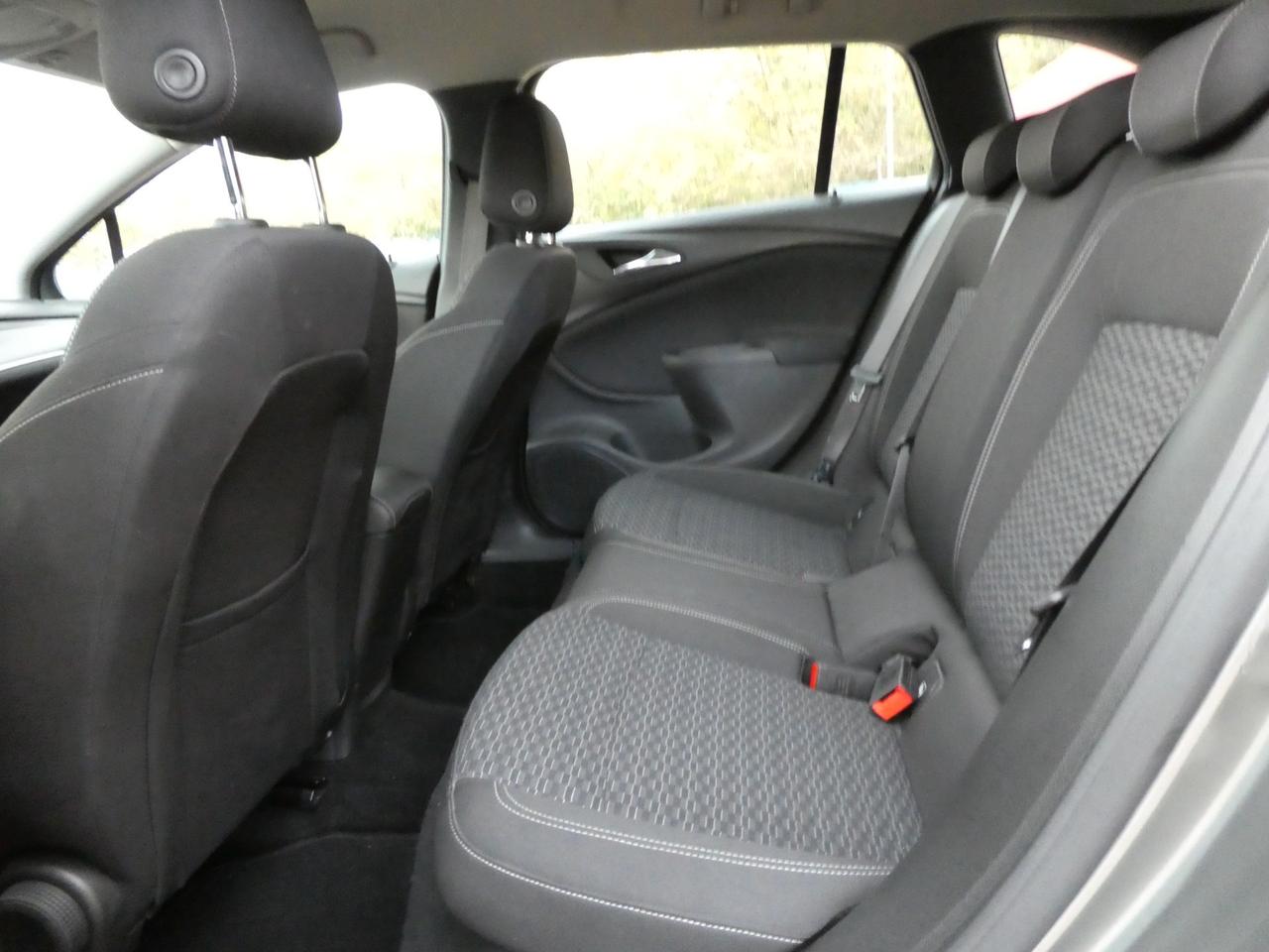 Opel Astra 1.6 CDTi 136CV aut. OK NEOPATENTATI