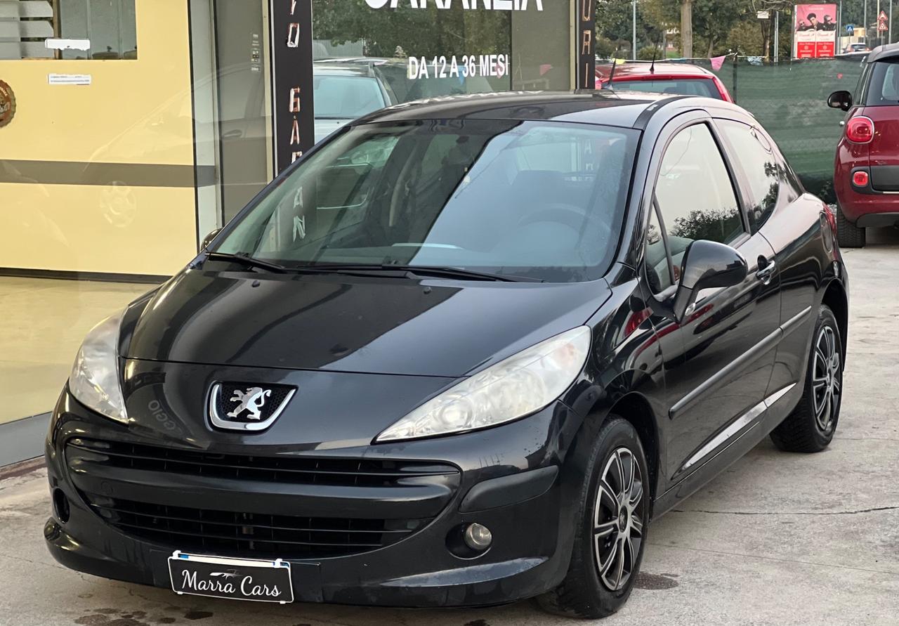 Peugeot 207 1.4 8V 75CV 3p. ONE Line