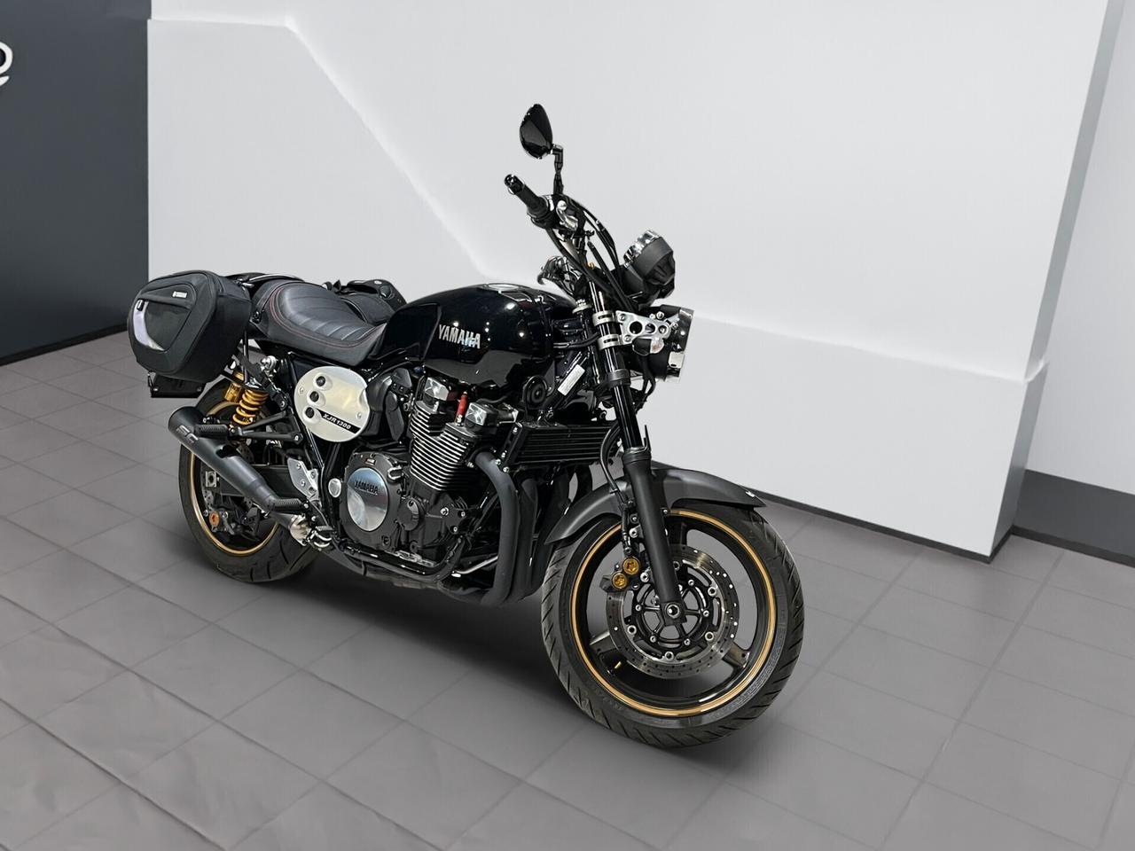 Yamaha XJR 1300