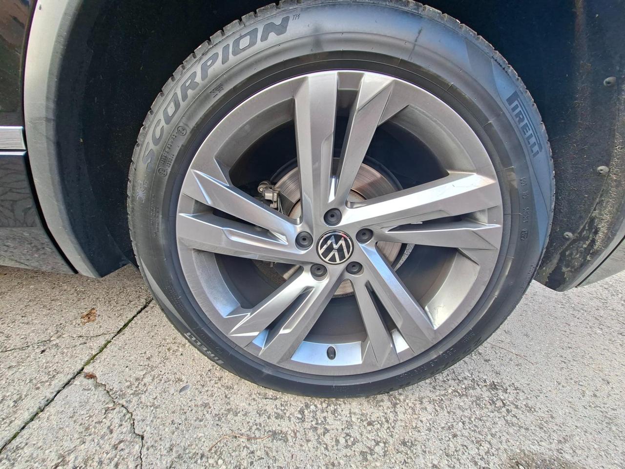 Volkswagen Tiguan 2.0 tdi R-Line 150cv dsg