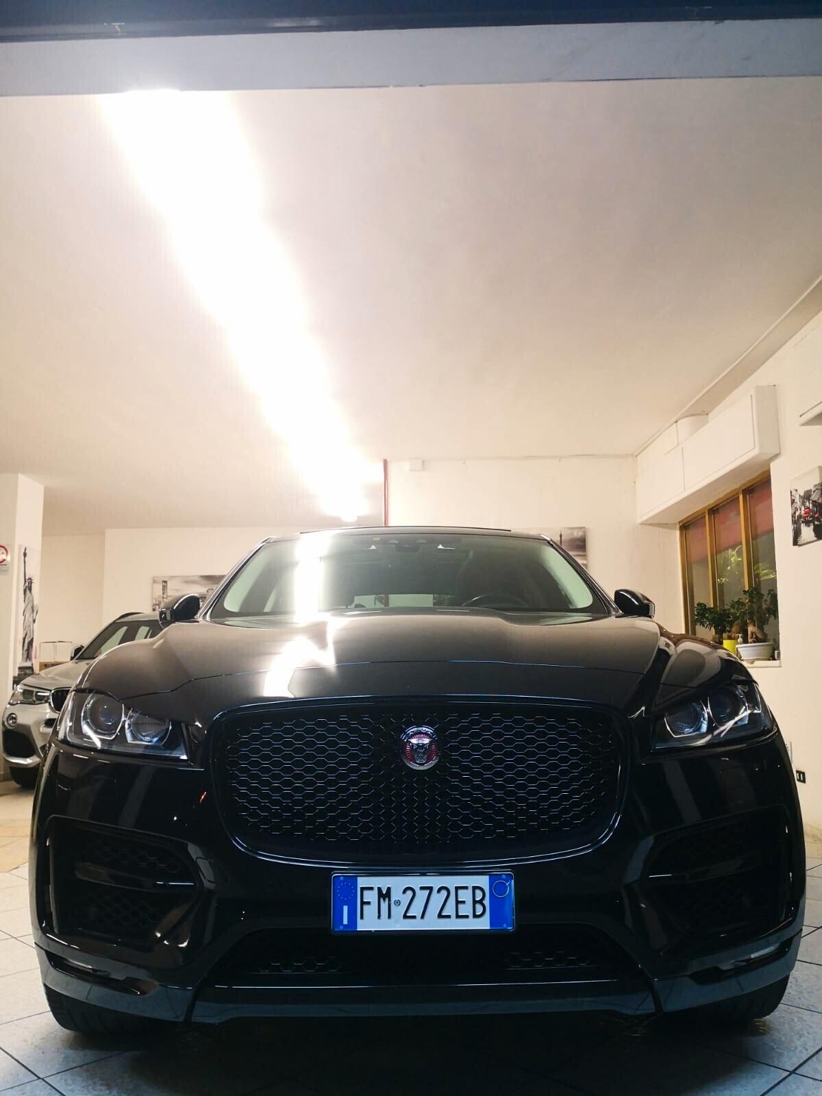 Jaguar F-Pace 2.0 D 180 CV AWD aut. R-Sport