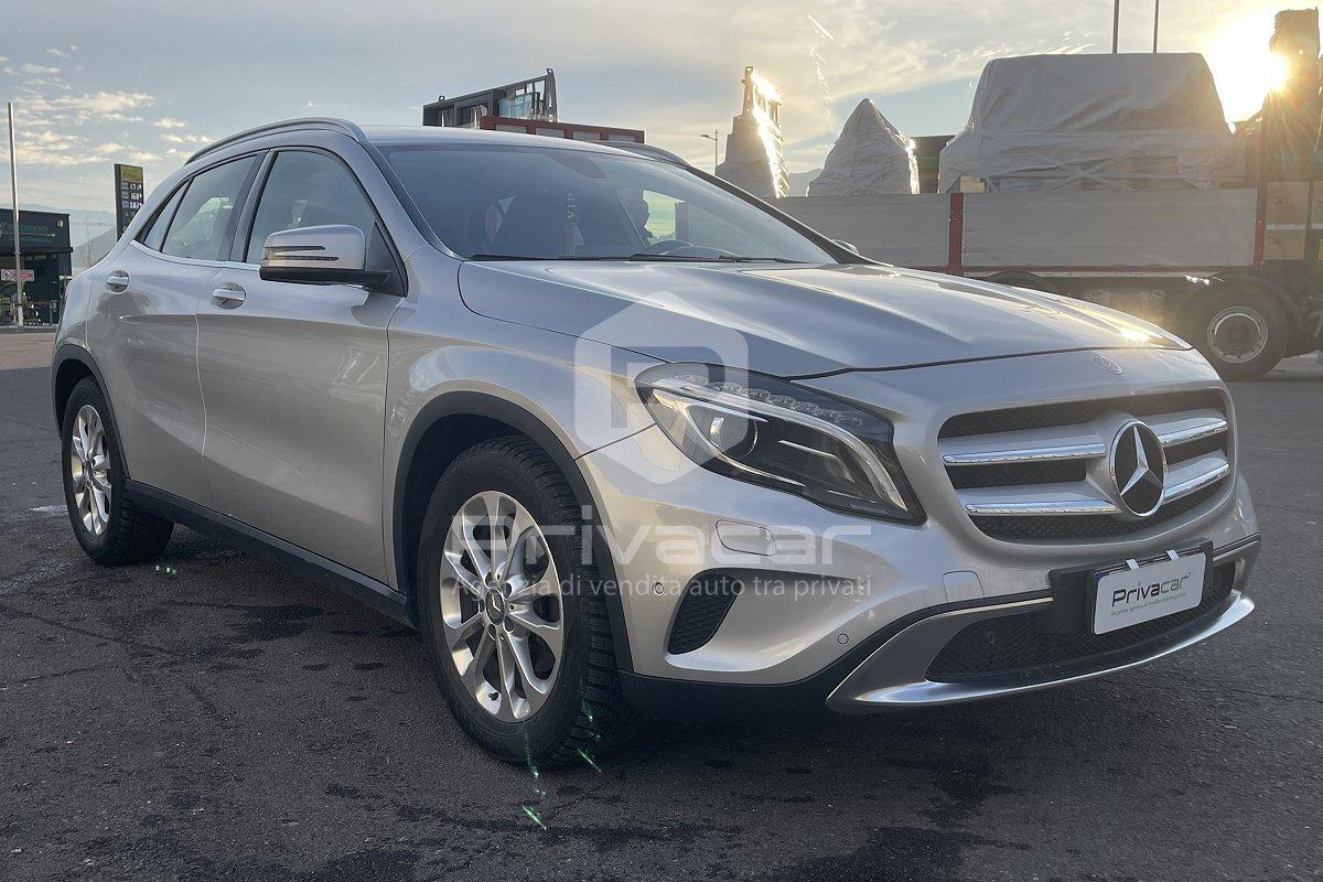 MERCEDES GLA 200 d Automatic 4Matic Premium