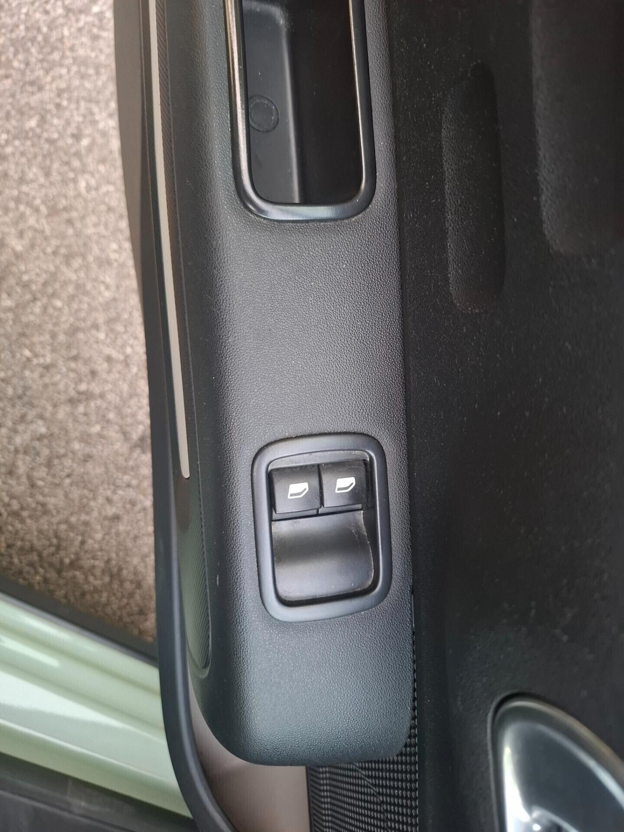 Citroen C3 PureTech 82 GPL Feel