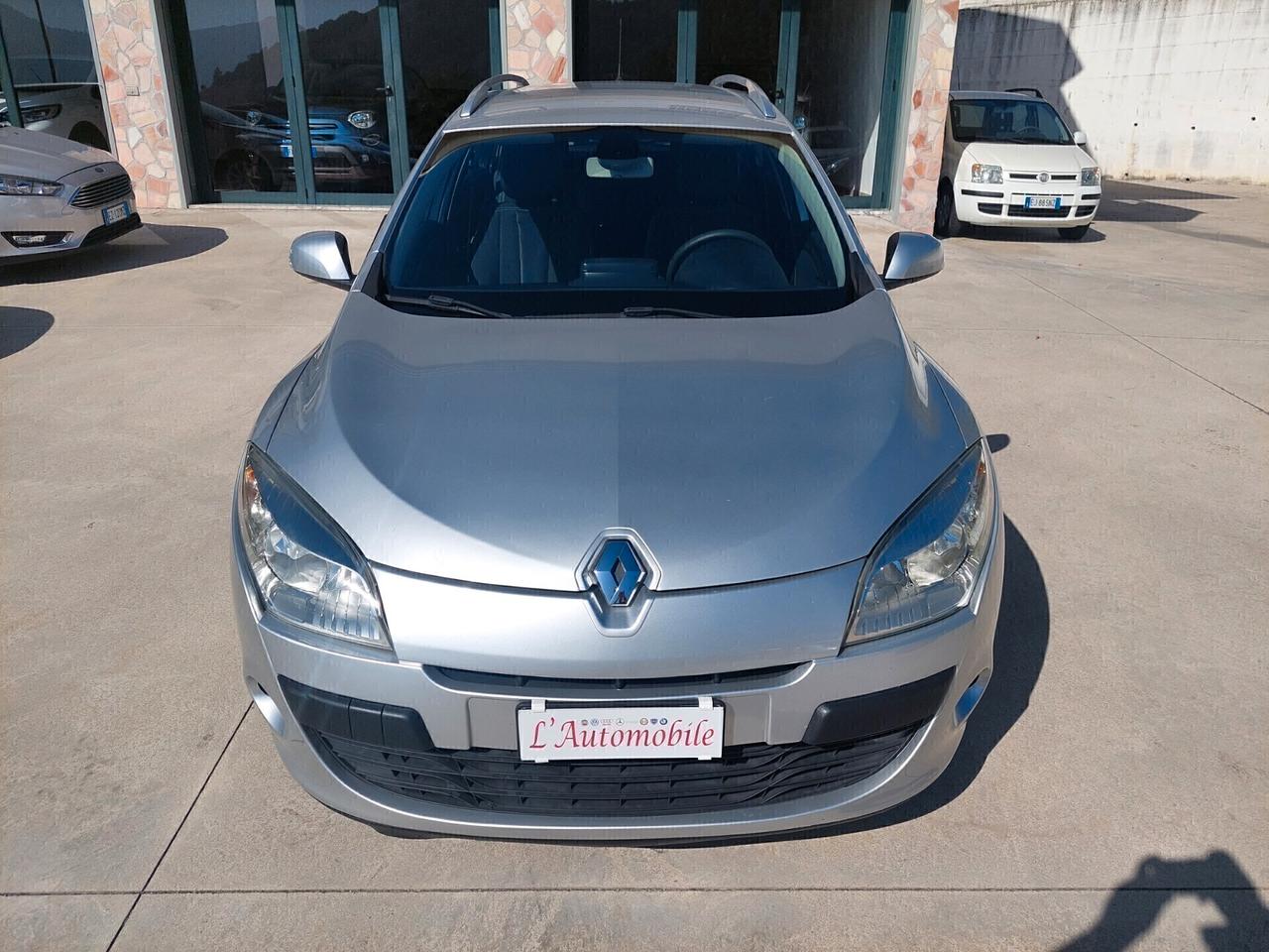 Renault Megane M&amp;amp;eacute;gane 1.5 dCi 110CV Dynamique