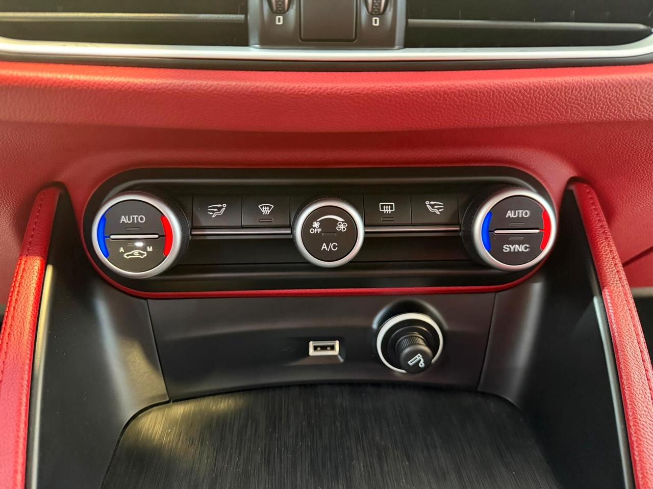 Alfa Romeo Stelvio 2.2 Turbodiesel 190 CV AT8 Q4 B-Tech