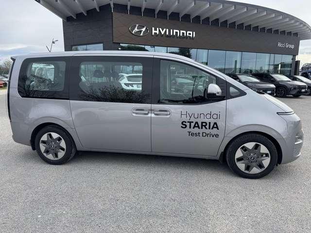 Hyundai STARIA 2.2 MT 2WD 9 posti Wagon