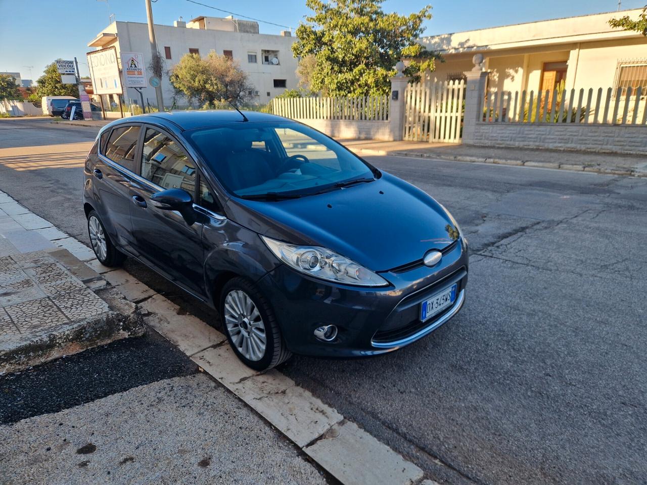 Ford Fiesta 1.4 TDCi 5p. Titanium