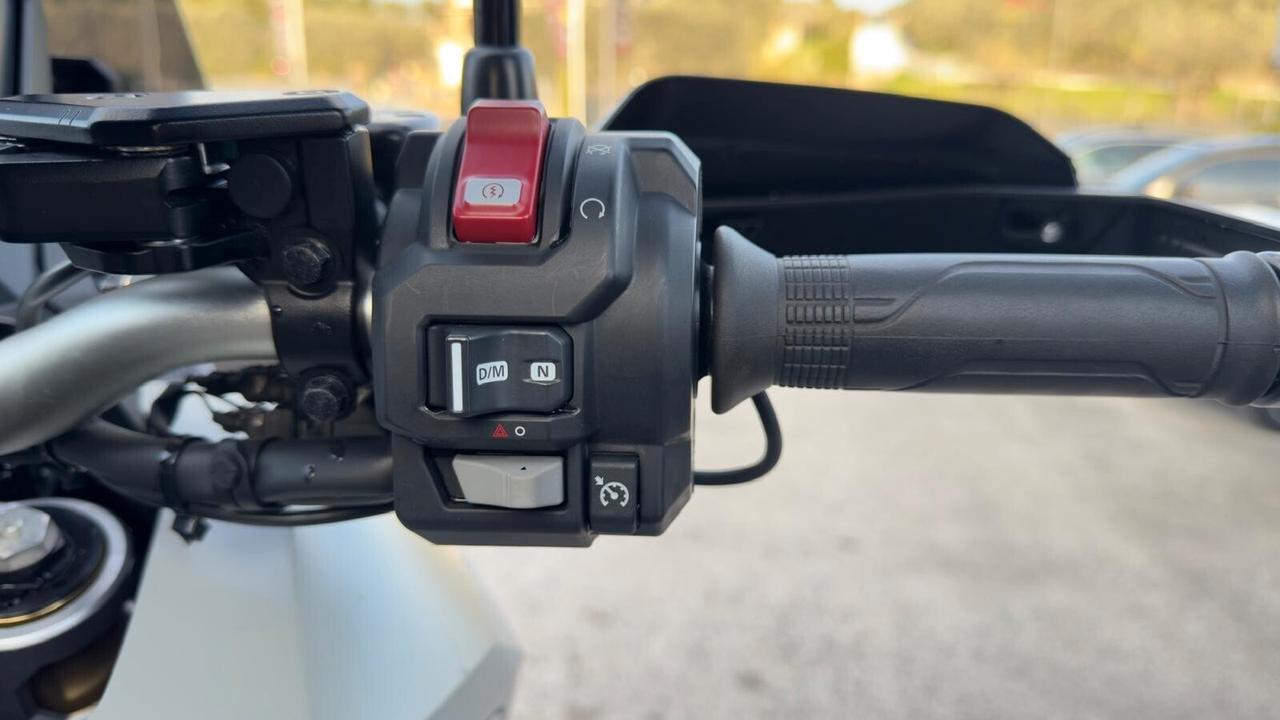 Honda X-ADV 750/PRONTA CONSEGNA/DEPOTENZATA PER PATENTE A2/UFFICIALE/GARANZIA CASA MADRE/