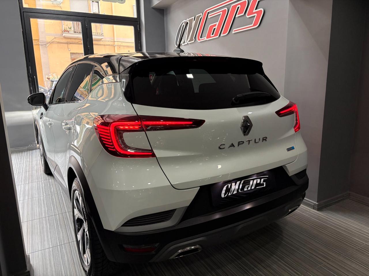 Renault Captur 1.6 E-Tech Full Hybrid 145cv RS Line Automatica FULL