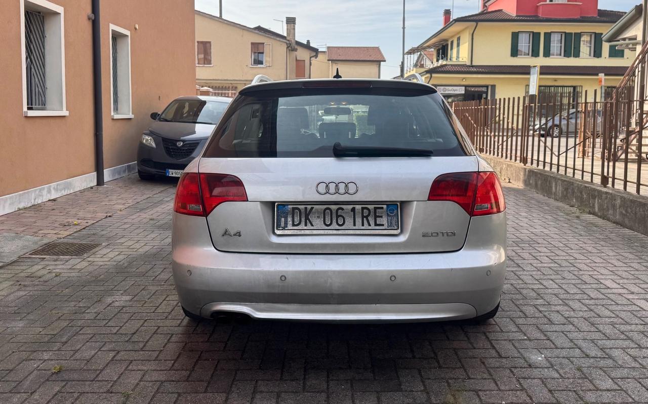 Audi A4 2.0 Tdi S-Line Perfetta
