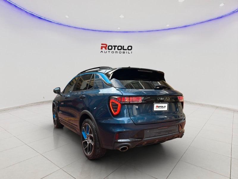 LYNK&CO 01 01 PHEV