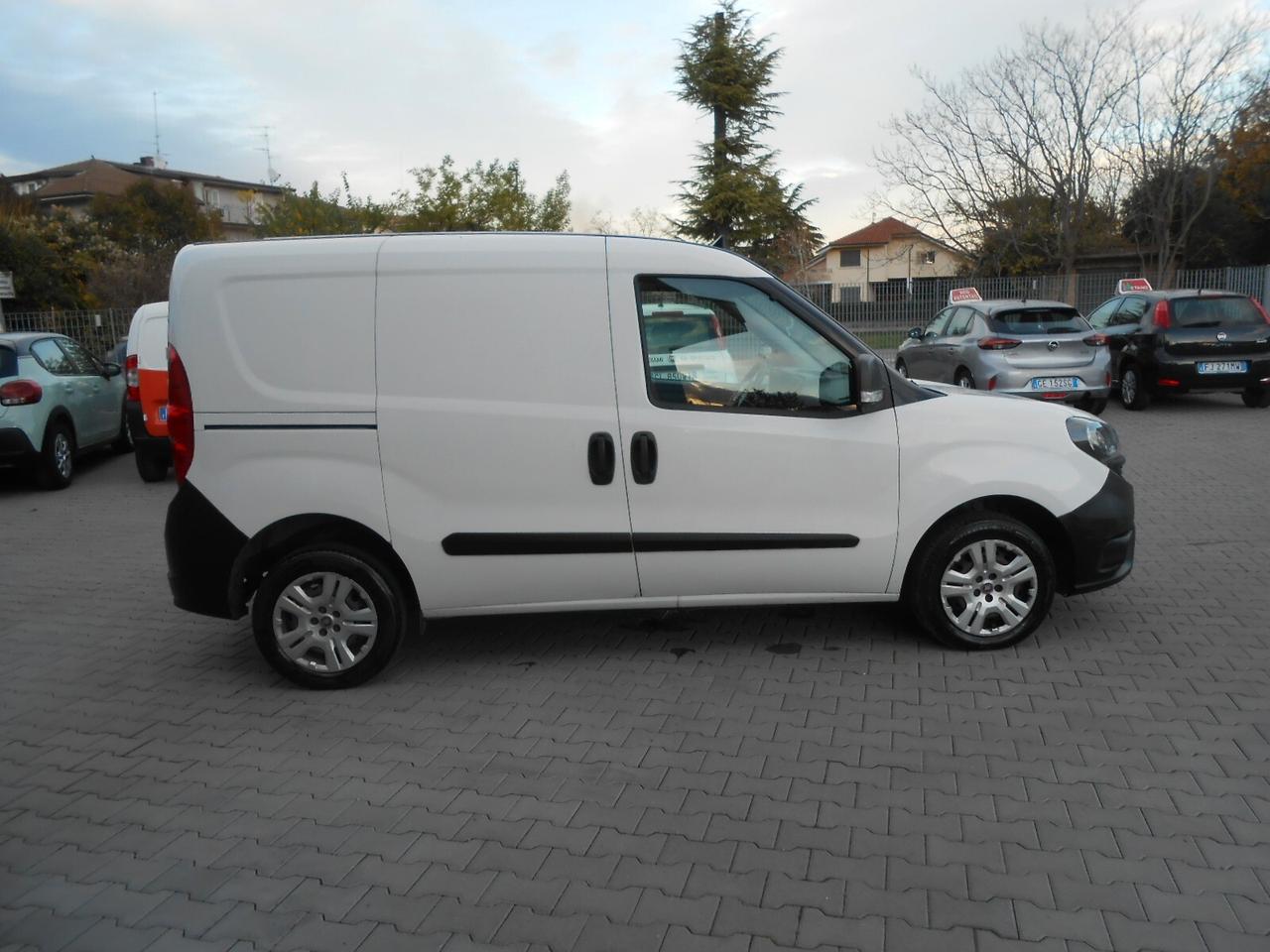 Fiat Doblò 1.3 M-JET Cargo Lounge 3 Posti