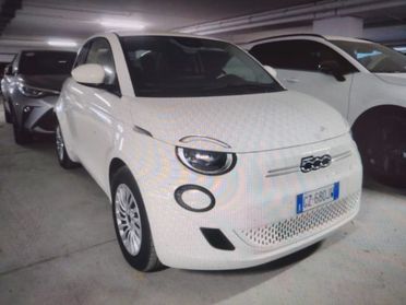 FIAT 500e Berlina 190km