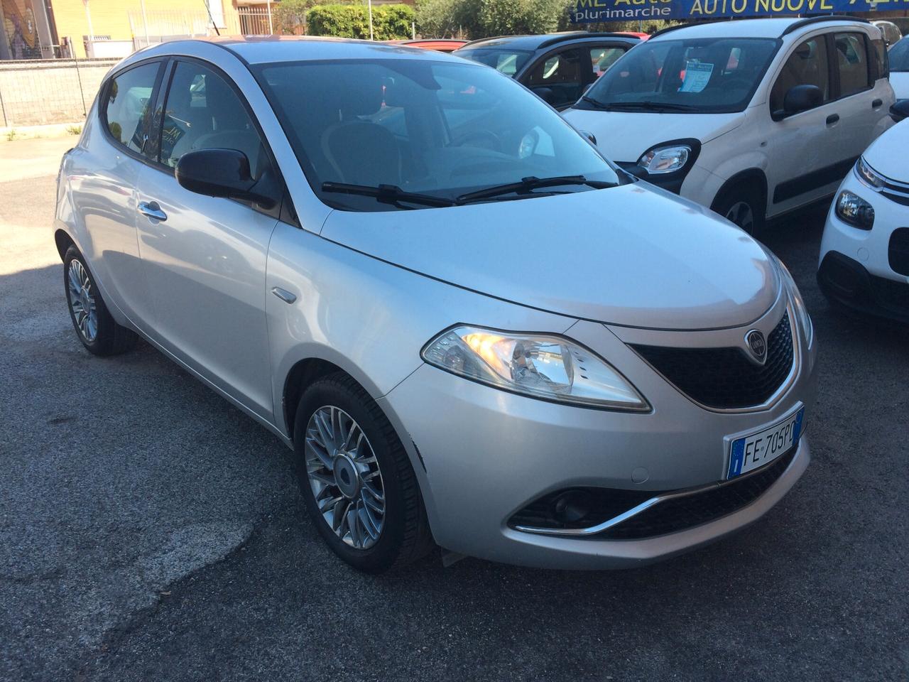 2016 Lancia Ypsilon 1.2 69 CV 5 porte Platinum tagliandata!!!