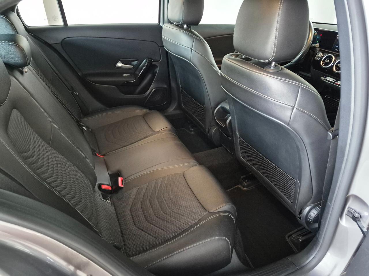 Mercedes-Benz A 180 CDI 7G-TRONIC PELLE NAVI APPLE CARPLAY / ANDROID AUTO RETROCAMERA CRUISE CONTROL