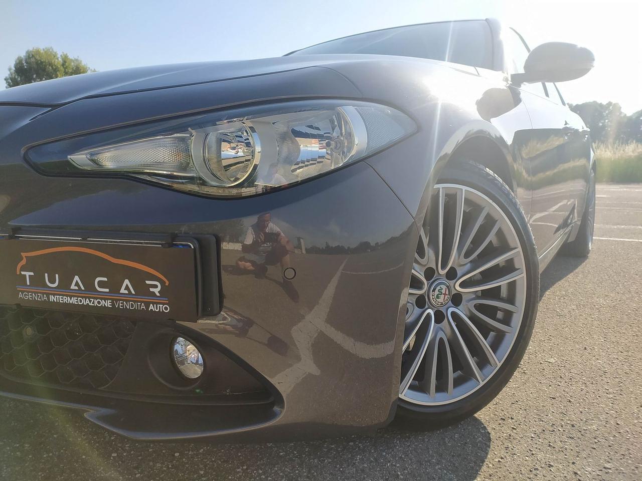 Alfa Romeo Giulia Business Launch Edition 2 #11365