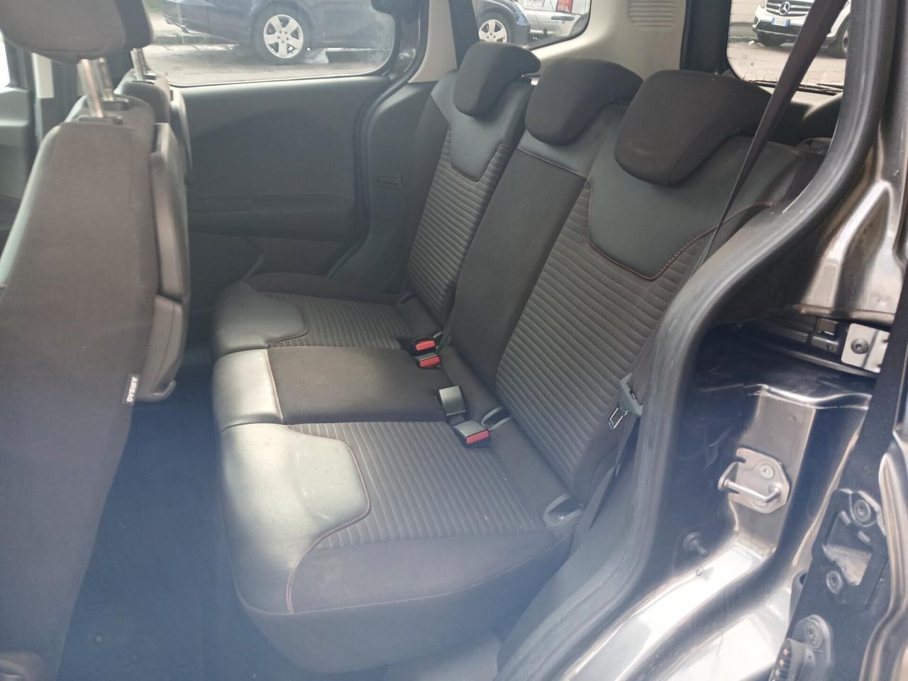 Ford Tourneo Courier 1.0 EcoBoost 100 CV Sport