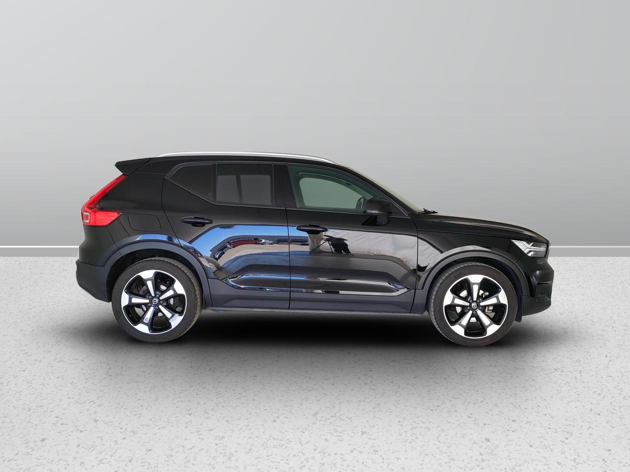VOLVO XC40 - XC40 2.0 d3 Momentum geartronic my20
