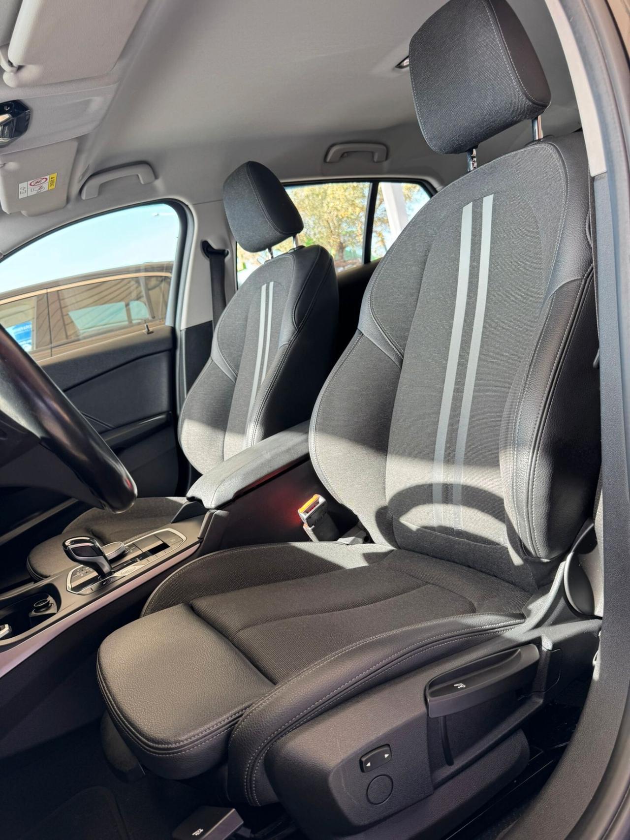 Bmw 118 118d 5p. Business Advantage