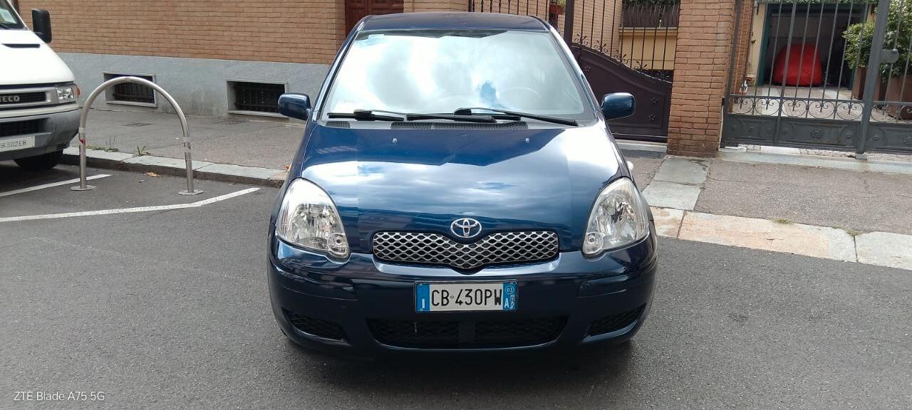 Toyota Yaris 1.0i 16V 3 porte