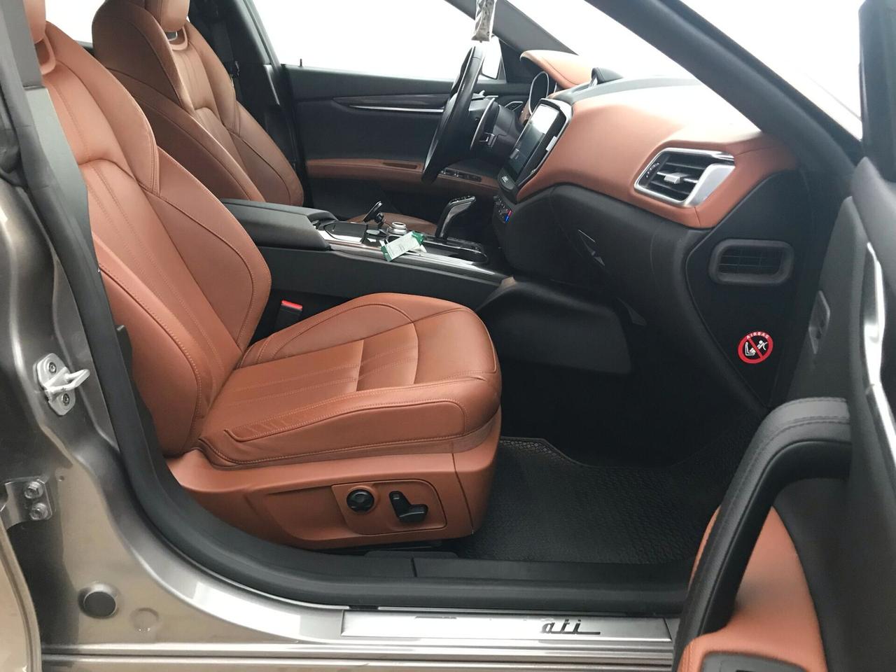 Maserati Ghibli V6 Diesel 250CV Gransport 12/2020