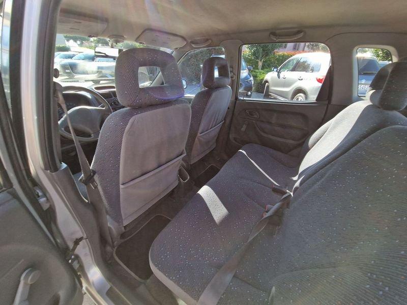 Suzuki Ignis Ignis 1.3i 16V cat 4WD