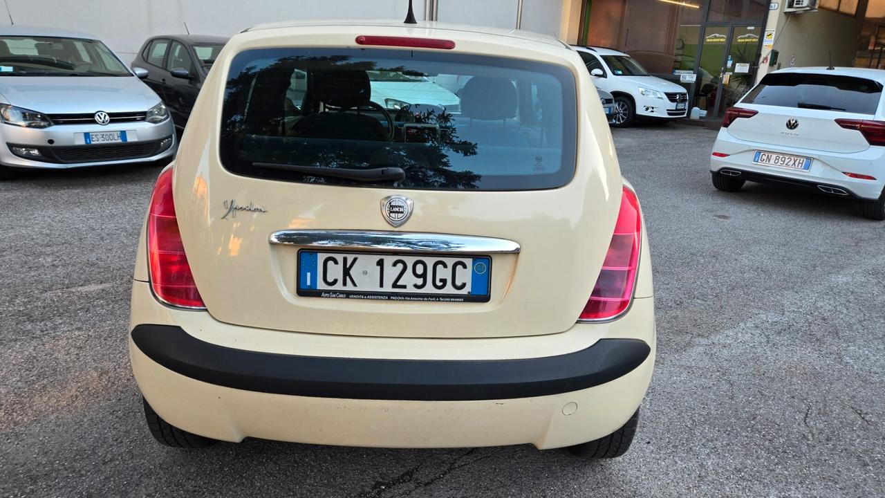 Lancia Ypsilon 1.2 Neopatentati 104600Km Euro4