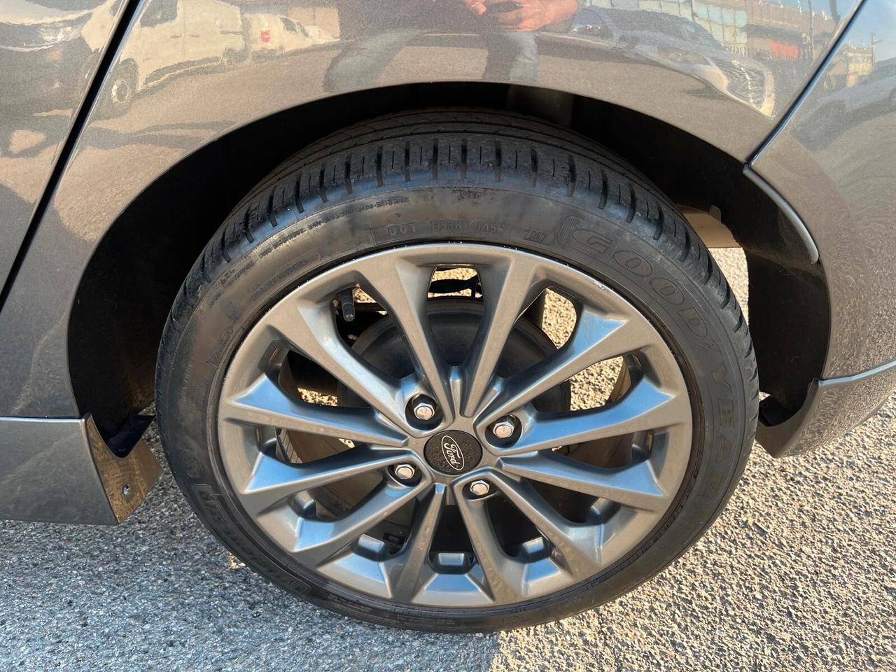 Ford Fiesta 1.5 TDCi 75CV 5 porte ST-Line