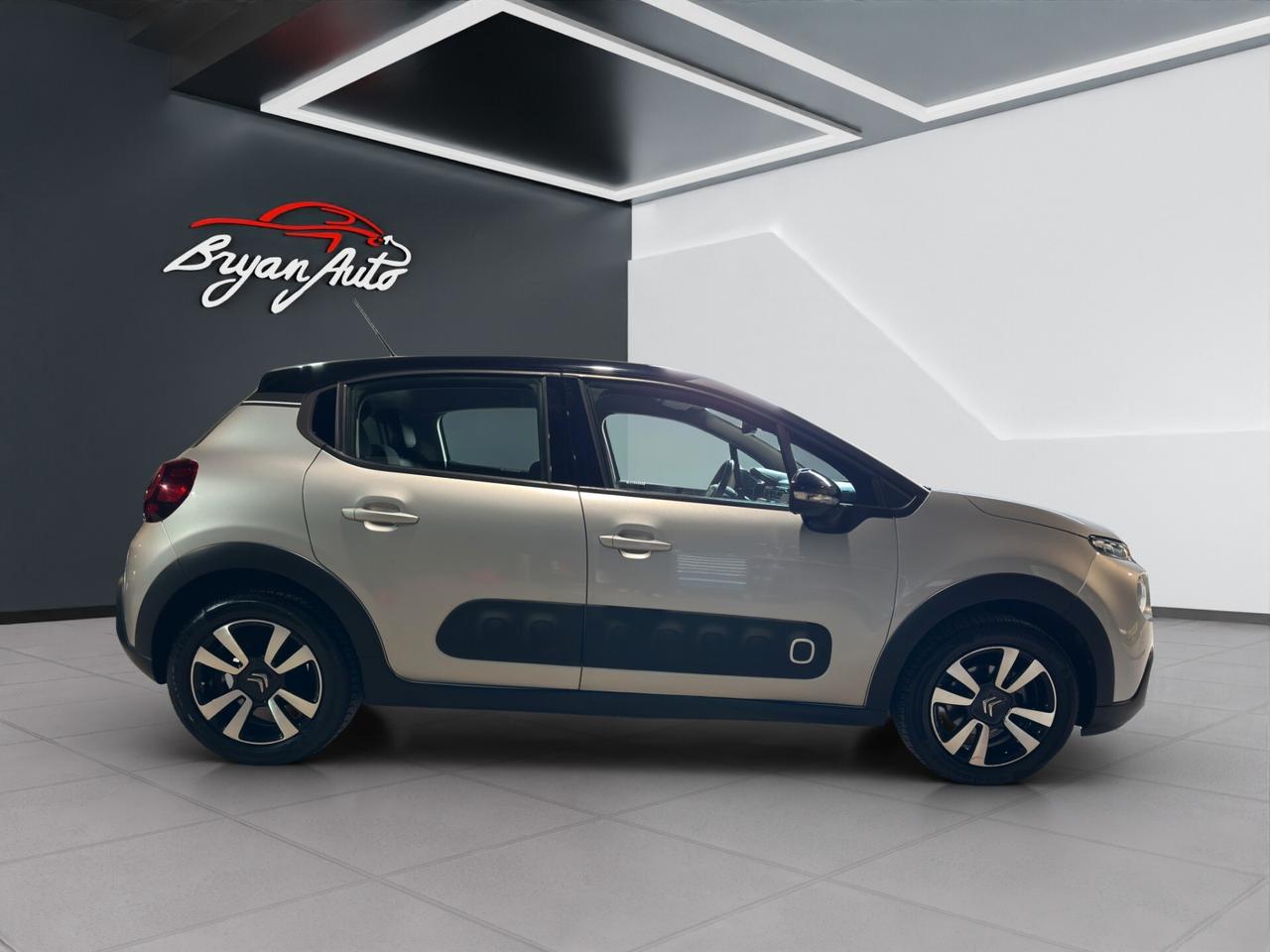 Citroen C3 PureTech 82CV Shine